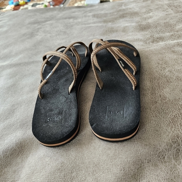Teva Olowahu Sandals - Picture 5 of 7